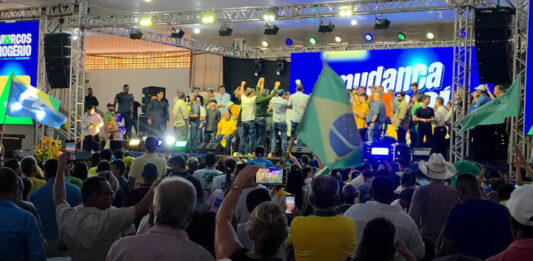 Evento com Flávio Bolsonaro em Ji-Paraná projeta pré-candidatos do PL para 2026 e fortalece Gil Cardoso em Cacoal